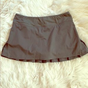 Lululemon tennis skort size 6
